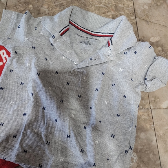 Tommy Hilfiger (🌵FOR BUNDLES ONLY) - Picture 3 of 4